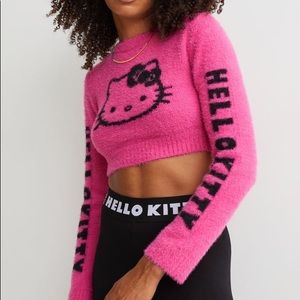 Hello kitty cropped sweater